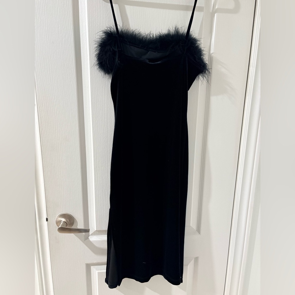 Black Velvet Feather Trim Slip Dress – Spaghetti Straps – Party / Cocktail - Picture 4 of 9